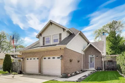 513 E Central Rd, Arlington Heights, IL 60005