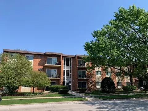 9721 S Keeler Ave #102, Oak Lawn, IL 60453