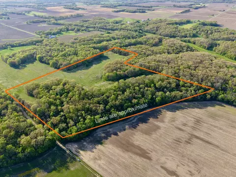 000 3175 East Ave, Cowden, IL 62422