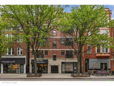1751 W Division St #2E, Chicago, IL 60622