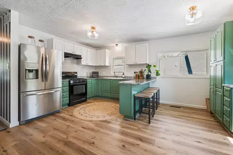 Kitchen - 405 S Grove St, Normal, IL 61761 photo 1 of 6