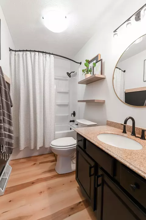 Bath - 405 S Grove St, Normal, IL 61761 photo 2 of 4