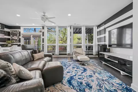 Living - 6112 Pleasant Vw, Cary, IL 60013 photo 3 of 4