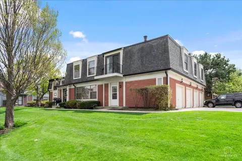 1228 Inverrary Ln #21D, Palatine, IL 60074