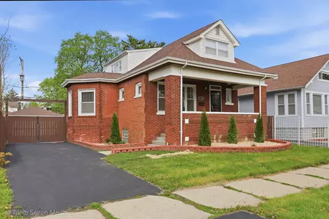 11326 S Parnell Ave, Chicago, IL 60628