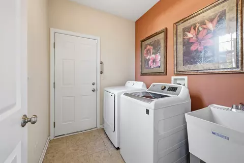 Other - 243 Garden Dr, Elgin, IL 60124 photo 2 of 9