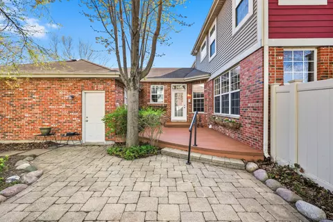 Exterior - 243 Garden Dr, Elgin, IL 60124 photo 4 of 4