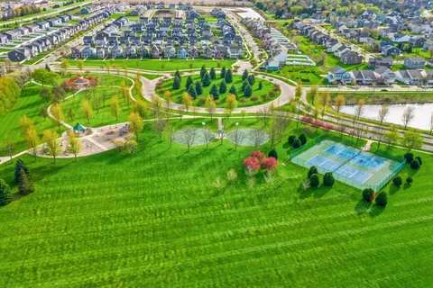 View/Area - 243 Garden Dr, Elgin, IL 60124 photo 5 of 7