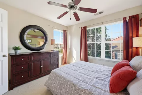 Bedroom - 243 Garden Dr, Elgin, IL 60124 photo 2 of 3