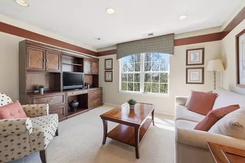 Other - 243 Garden Dr, Elgin, IL 60124 photo 3 of 9