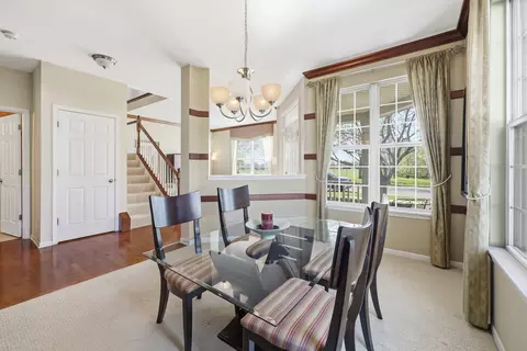 Dining - 243 Garden Dr, Elgin, IL 60124 photo 2 of 5
