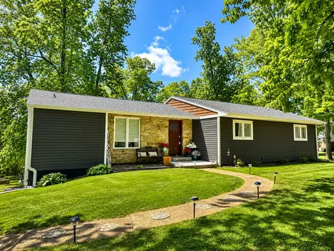 65 Magnolia Ln, Vienna, IL 62995