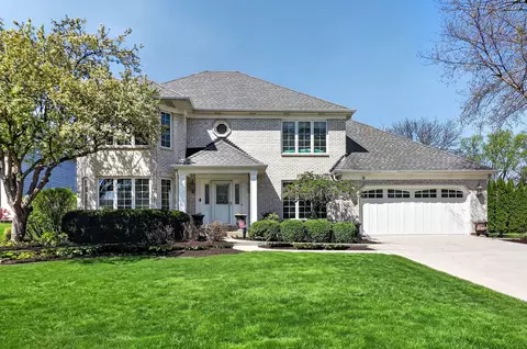 1212 Richfield Ct, Woodridge, IL 60517