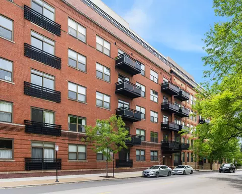 1735 W Diversey Pkwy #501, Chicago, IL 60614