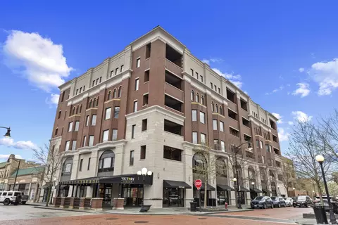 110 S Marion St #308, Oak Park, IL 60302