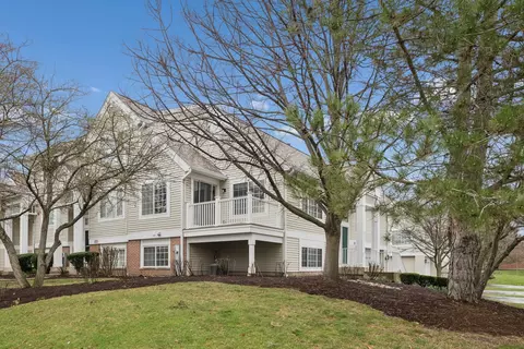 Exterior - 151 Lucerne Ct #12-4, Wheeling, IL 60090 photo 2 of 2