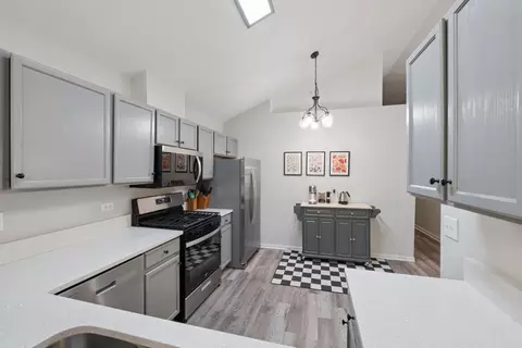 Kitchen - 151 Lucerne Ct #12-4, Wheeling, IL 60090 photo 3 of 3
