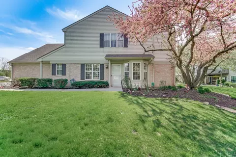 1650 Grove Ave #A, Schaumburg, IL 60193