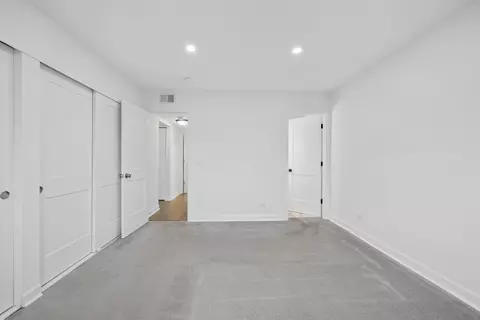 Bedroom - 408 Kensington Rd #E, Mount Prospect, IL 60056 photo 3 of 3