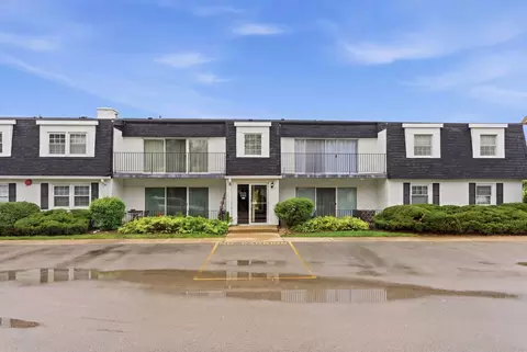 1115 Royal St George Dr #201, Naperville, IL 60563