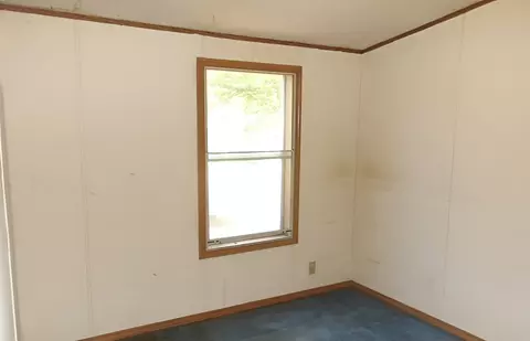 406 E Van Buren St, Paris, IL 61944 photo 6