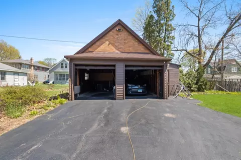 Exterior - 1125 Cedar Ave, Elgin, IL 60120 photo 3 of 9