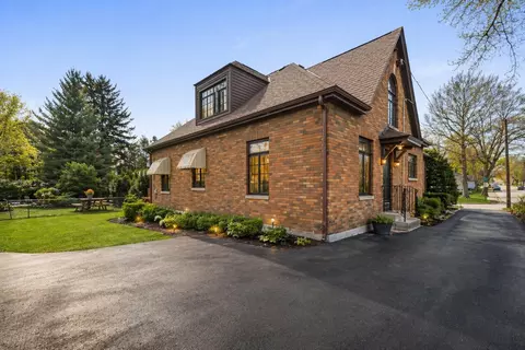 Exterior - 1125 Cedar Ave, Elgin, IL 60120 photo 7 of 9