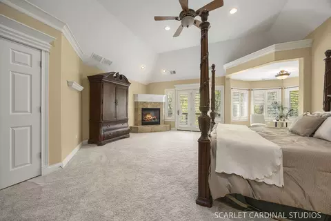 Bedroom - 32 Baker Ln, Naperville, IL 60565 photo 2 of 8