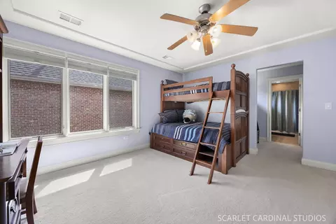 Bedroom - 32 Baker Ln, Naperville, IL 60565 photo 6 of 8