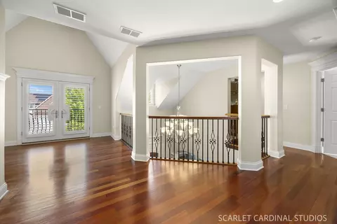 Entry Way - 32 Baker Ln, Naperville, IL 60565 photo 6 of 7
