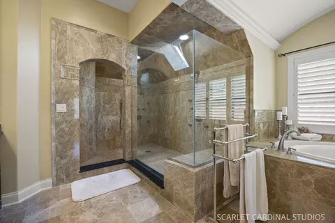 Bath - 32 Baker Ln, Naperville, IL 60565 photo 4 of 9