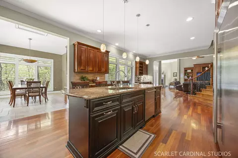 Kitchen - 32 Baker Ln, Naperville, IL 60565 photo 4 of 8