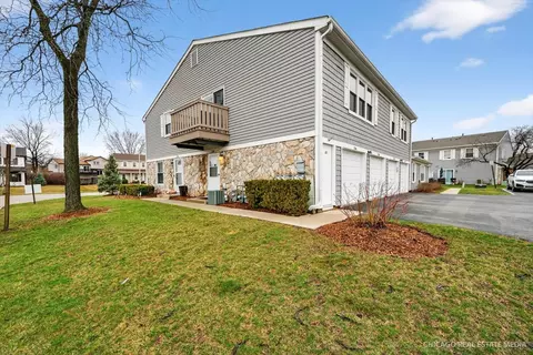 206 Nantucket Hbr #206, Schaumburg, IL 60193