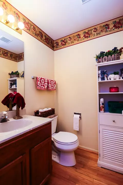 Bath - 35 Meyerson Way, Wheeling, IL 60090 photo 1 of 7