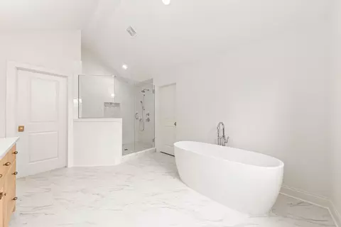 Bath - 660 N Eagle St, Naperville, IL 60563 photo 2 of 10