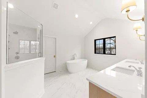 Bath - 660 N Eagle St, Naperville, IL 60563 photo 3 of 10