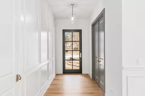 Entry Way - 660 N Eagle St, Naperville, IL 60563 photo 1 of 3