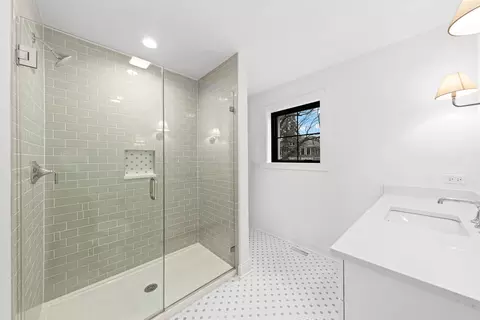Bath - 660 N Eagle St, Naperville, IL 60563 photo 10 of 10