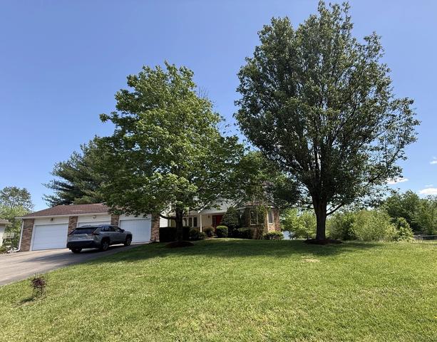 136 Bonnie Brae Rd, Carbondale, IL 62901