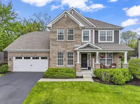 1251 W Thomas Rd, Wheaton, IL 60187