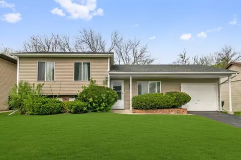 18200 Fountainbleau Dr, Hazel Crest, IL 60429