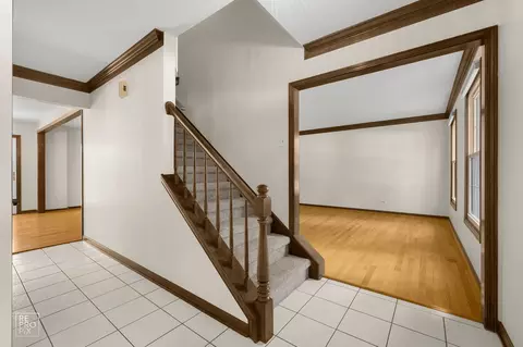 Entry Way - 1749 E Bailey Rd, Naperville, IL 60565 photo 1 of 1