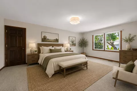 Bedroom - 1749 E Bailey Rd, Naperville, IL 60565 photo 1 of 6