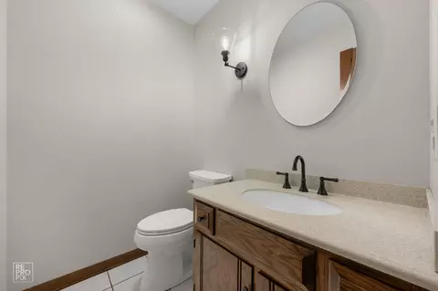 Bath - 1749 E Bailey Rd, Naperville, IL 60565 photo 1 of 3