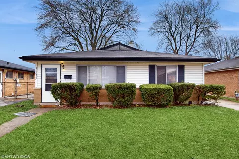 1317 Mackinaw Ave, Calumet City, IL 60409