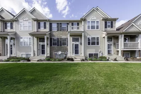 572 Richard Brown Blvd, Volo, IL 60073