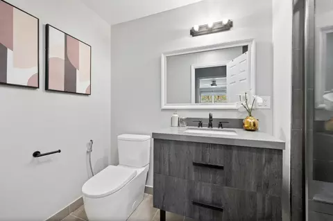 Bath - 1041 Forest Ave, Deerfield, IL 60015 photo 1 of 5