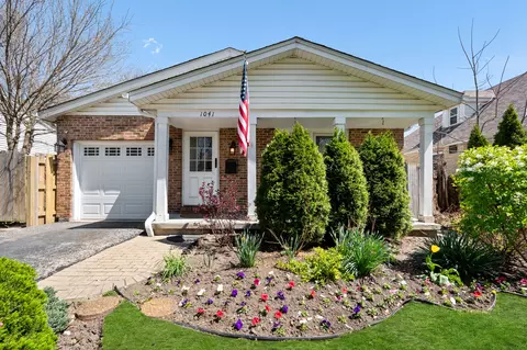 1041 Forest Ave, Deerfield, IL 60015