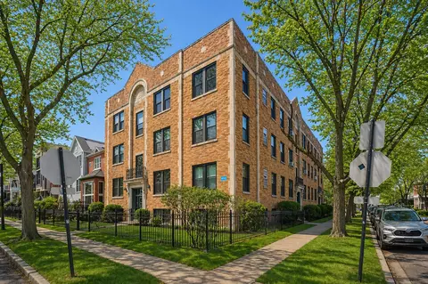 3101 N Kenmore Ave #3, Chicago, IL 60657