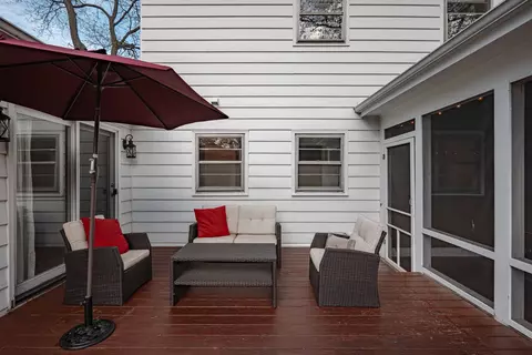Exterior - 702 Maple Ln, Geneva, IL 60134 photo 8 of 9